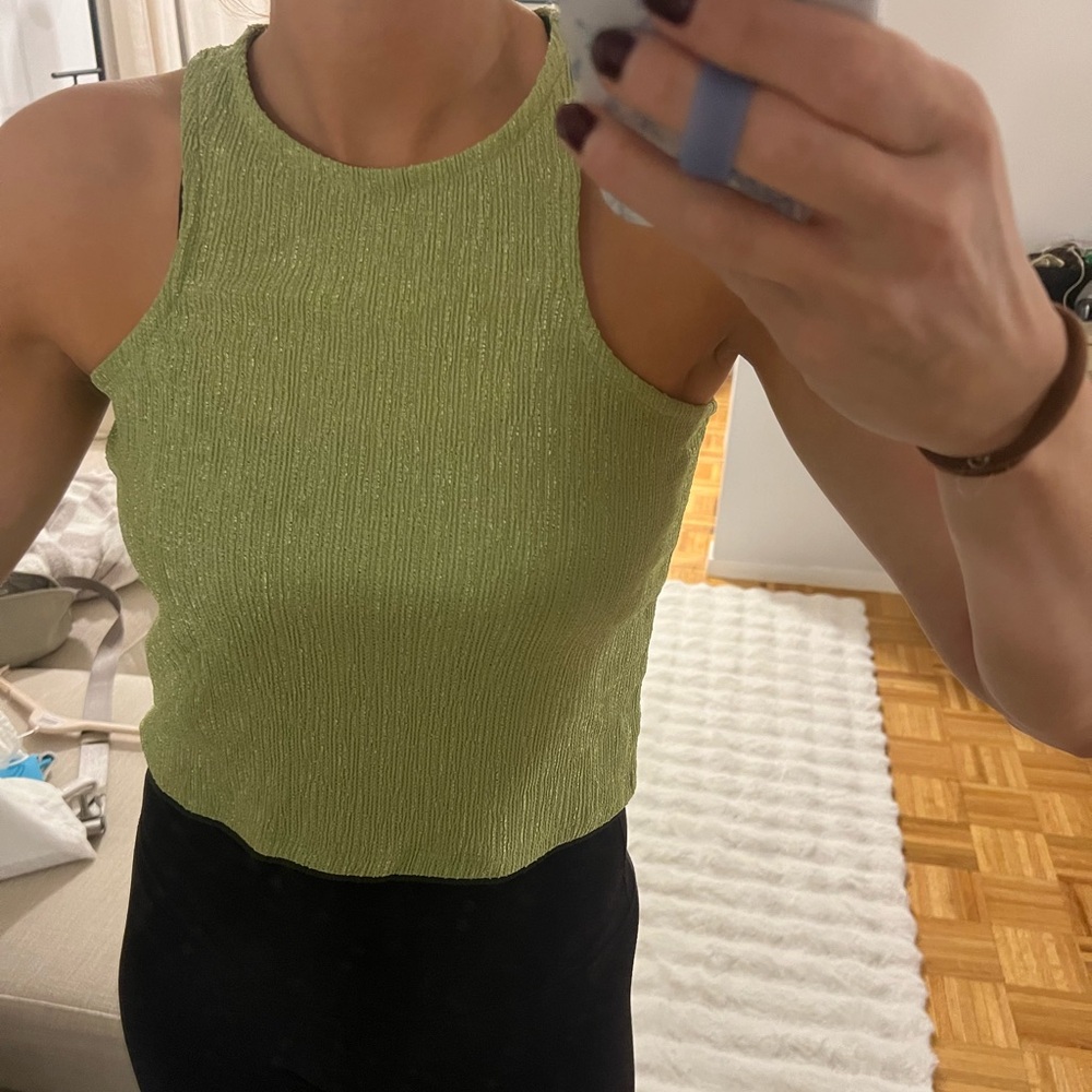 Cropped Tank - Picture 3 of 3